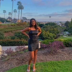 Meet your Posher, Connie